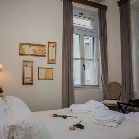 Kyria Boutique House Апарт-отель 3*