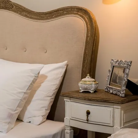 Апарт-отель Kyria Boutique House Афины