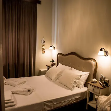 Апарт-отель Kyria Boutique House 3*
