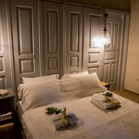 Апарт-отель Kyria Boutique House 3*