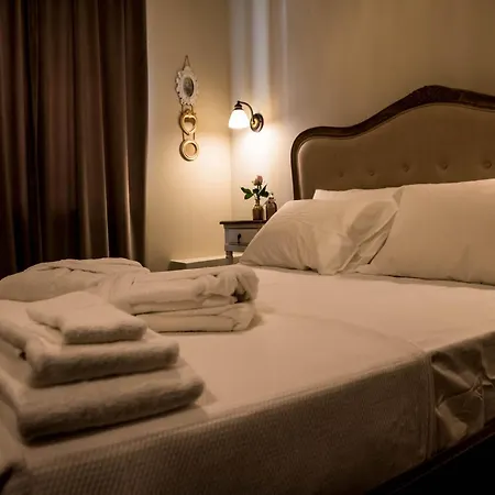Апарт-отель Kyria Boutique House 3*