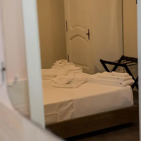 Апарт-отель Kyria Boutique House 3*
