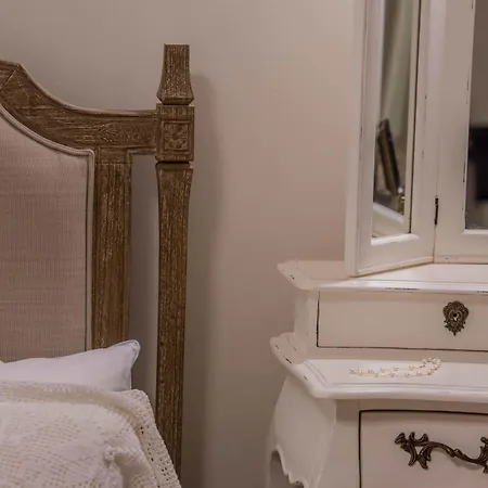 Kyria Boutique House 3* Atina